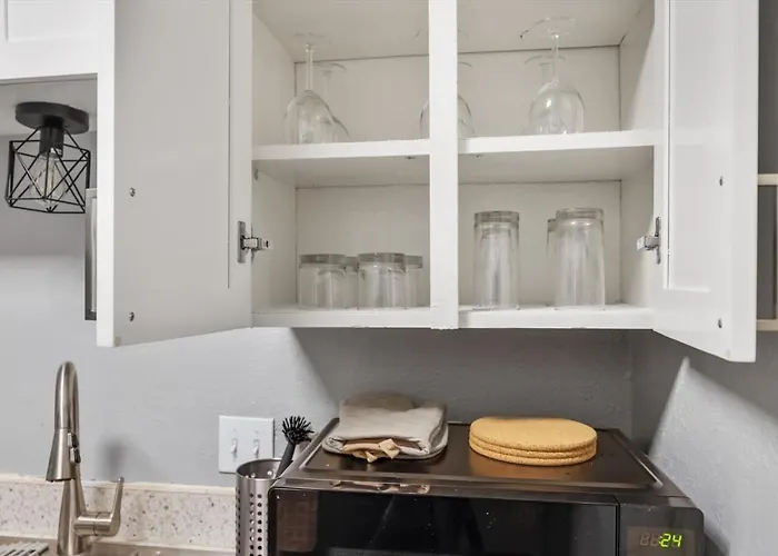 Artistic 1bd Tcu Walkable *